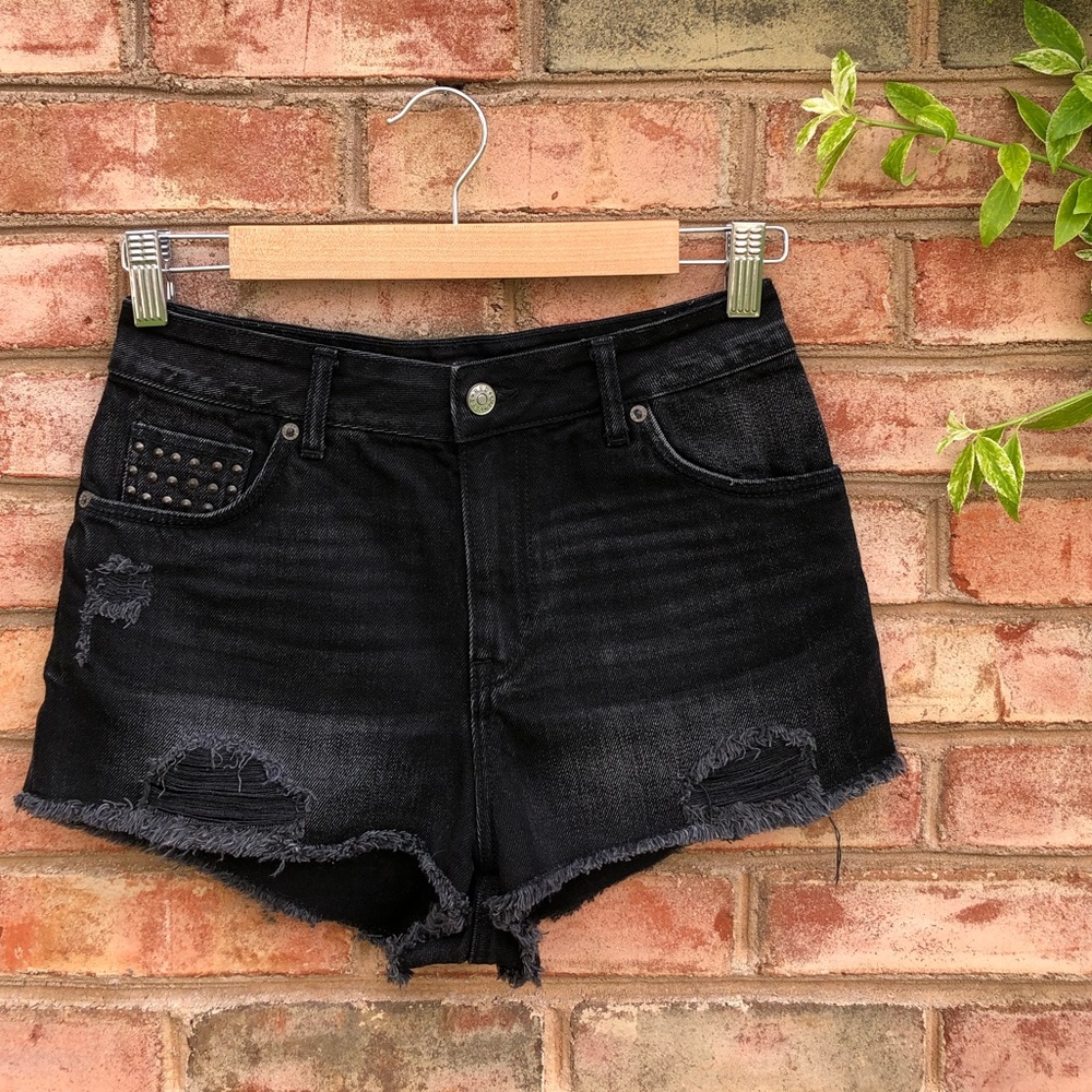 H&M black jean shorts Size 4